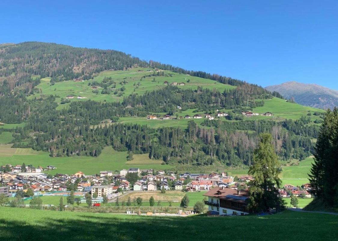 Das Landblick Sillian Luaran gambar