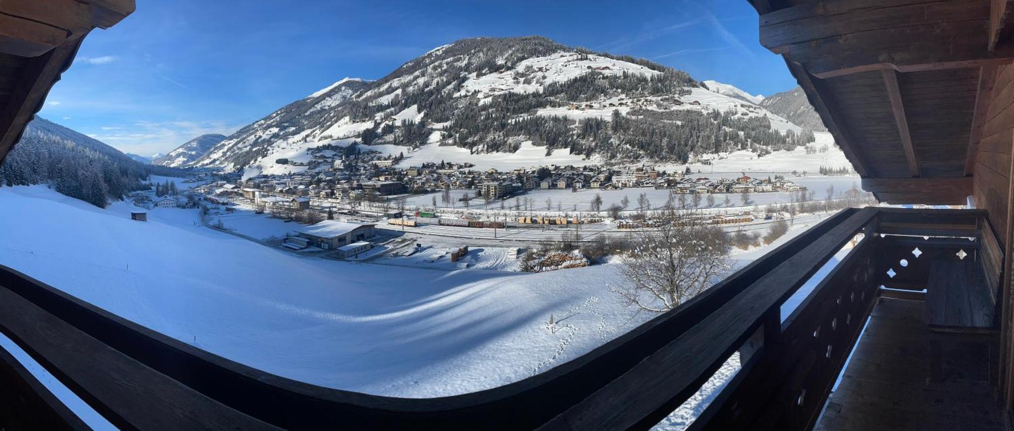 Das Landblick Sillian Luaran gambar